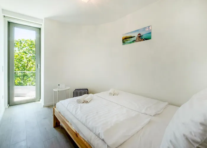 Апартаменты Myflat Wave Beach37 *